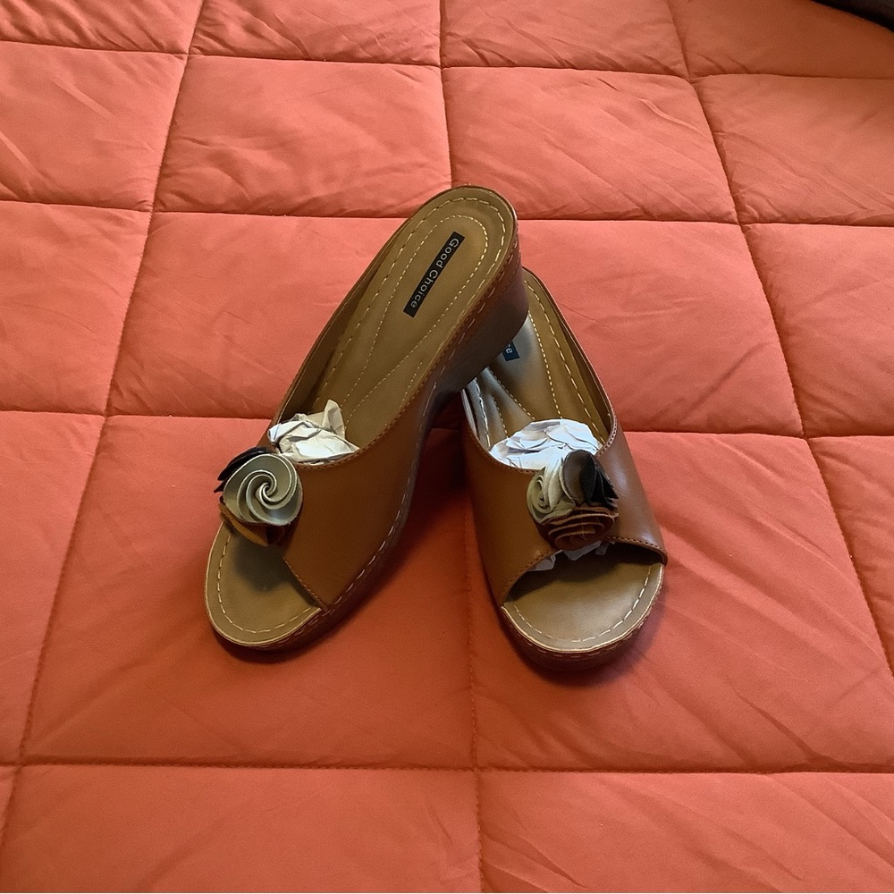 Good Choice Sydney Tan sandal